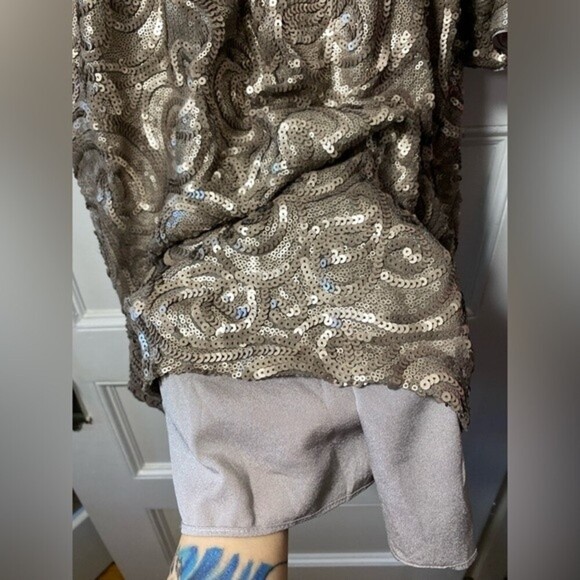 Dress the Population Metallic Mini Dress - Picture 6 of 10